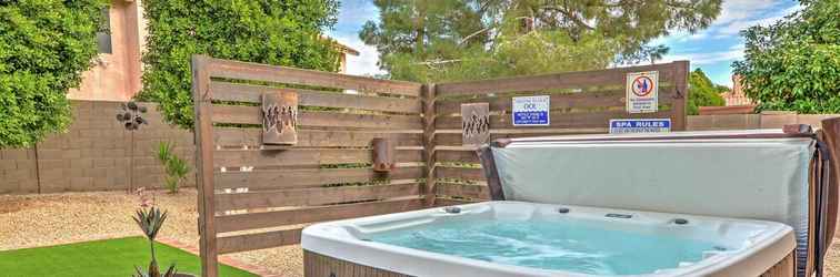 Lainnya Fenced Hot Tub & BBQ Oasis: Modern Scottsdale Home