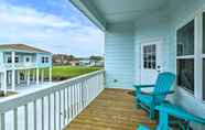 Others 2 Cute Rockport Home w/ Community Pool Access!