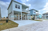 อื่นๆ 6 Cute Rockport Home w/ Community Pool Access!