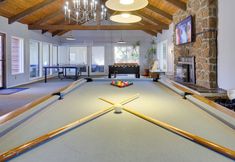 기타 4 Resort Lincoln Condo w/ Ocean Views & Pool Access!