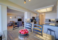 Others 6 Resort Lincoln Condo w/ Ocean Views & Pool Access!