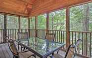 Others 7 Branson West Retreat: 2 Suites w/ Ideal Location!