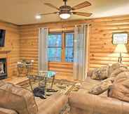 Lain-lain 7 Cedar Mountain Log Cabin: 4 Mi Dupont State Forest