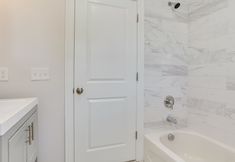Others 6 Bright Newark Vacation Rental Near New York!