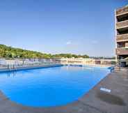 Others 5 Lakefront Osage Beach Condo w/ Community Pool