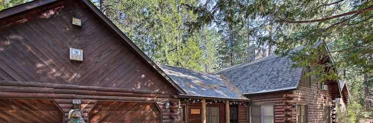 Others Custom-built Cabin W/spacious Deck: 5 Mi to Hiking