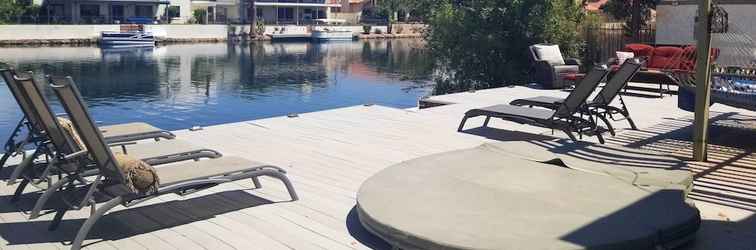 Lain-lain Lakefront Tempe House W/sun Deck, Hot Tub & Boats!