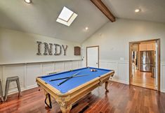 Others 7 Updated Indianapolis Home, Walk to Lucas Oil!