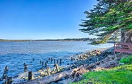 Others 2 Bandon Beach House Rental: Walk to Downtown!