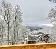 Others 4 Cabin w/ Hot Tub & Mountain Views, < 5 Mi to Boone