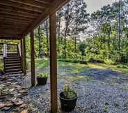 Others 3 Family Cabin on 6 Acres w/ Lake Access & Hot Tub!