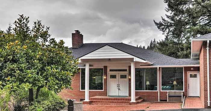 Others Charming Kelso Home w/ Proximity to Cowlitz River!