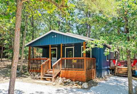 Others Broken Bow Cabin w/ Hot Tub + Game Room!