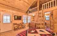 Others 4 Redwood Cabin & Casita: 2 Acres, Fire Pit, Hot Tub