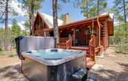 Others 3 Redwood Cabin & Casita: 2 Acres, Fire Pit, Hot Tub