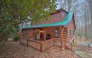 Others 5 Gorgeous Log Cabin w/ 2 Decks + Fireplaces!