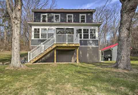 Others Quiet Escape w/ Hot Tub, 5 Miles to Raystown Lake!