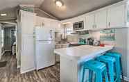 Others 7 Bright Miramar Tropical Cabana, 2 Blocks to Beach!