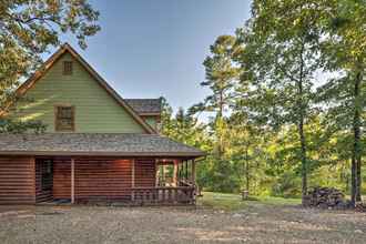 Lain-lain 4 Rustic Broken Bow Retreat w/ Hot Tub & Deck!