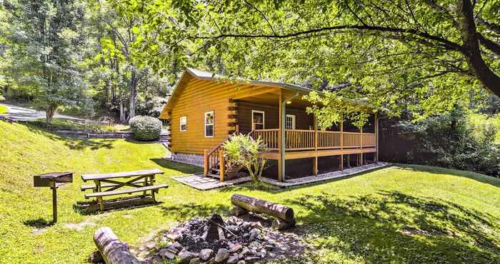 Others 'fox Creek Hillside Cabin' w/ Hot Tub & Fire Pit!