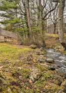 Primary image Smoky Mtn. Cabin W/deck & Grill - Mins to AT!