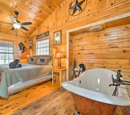 Others 7 Pet-friendly Hochatown Studio Cabin w/ Hot Tub!