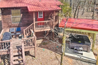 Others 4 Pet-friendly Hochatown Studio Cabin w/ Hot Tub!