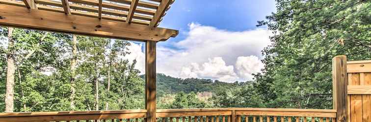 Others Private Sevierville Cabin w/ Mountain Views & Loft