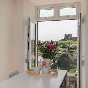 Primary image 1 Swn Y Mor / Sound of the Sea, Gwynedd Hotels