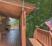 Others 2 Picturesque Murphy Cabin w/ Fire Pit & Views!