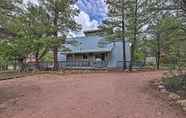 Others 6 Overgaard Cabin w/ Hot Tub, Fire Pit & Deck!