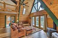 Others Overgaard Cabin w/ Hot Tub, Fire Pit & Deck!