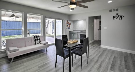 其他 2 17 Mi to Dallas: Richardson Home w/ Hot Tub