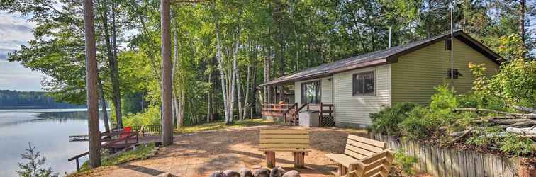 อื่นๆ Lakefront Cabin w/ Private Dock, Beach & Fire Pit!