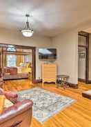 Primary image Apartment in the Heart of Yankton - Pets Welcome!