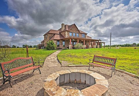Others Blue Ridge Home w/ Game Room: 14 Mi to Mckinney!