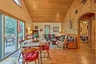 Lain-lain Waterfront Mercer Cabin w/ Wraparound Porch!