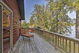 Others 4 Waterfront Mercer Cabin w/ Wraparound Porch!