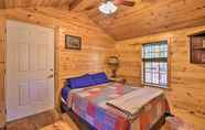 Others 6 Rural Cabin Hideaway w/ Fire Pit & Mtn Views!