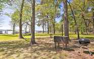 Lain-lain 6 Pet-friendly Lakefront Getaway w/ Hot Tub!