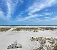 Others 5 Condo w/ Pool Access on Wildwood Crest Beach!