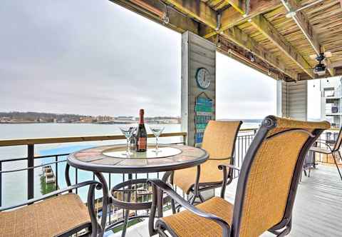 Others Lakefront Condo w/ Boat Dock & Pool Access!