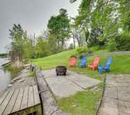 อื่นๆ 3 Family-friendly Cayuga Lake Retreat w/ Dock!