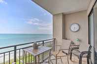 Khác Ocean-view Condo w/ Fireplace, Walk to Beach!