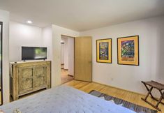 Others 5 Hike, Bike & Explore: Oceanfront Kingston Getaway