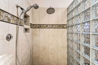 Others 4 Hike, Bike & Explore: Oceanfront Kingston Getaway