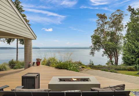 Others Hike, Bike & Explore: Oceanfront Kingston Getaway