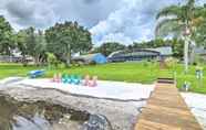 Lainnya 6 Family Friendly Home w/ Private Pool + Dock!