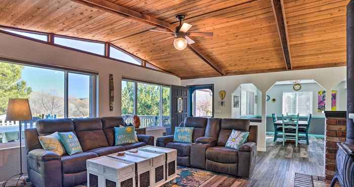 Lainnya Colorful Cottonwood Home: Walk to Verde River!