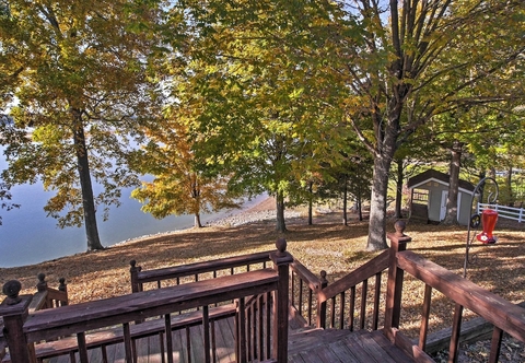 Others Captivating Cadiz Hideaway w/ Deck on Lake Barkley